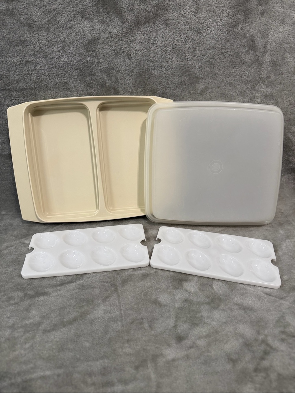 Vintage Tupperware 4-Piece Double Deviled Egg Carrier & Keeper Set  (Style 723)